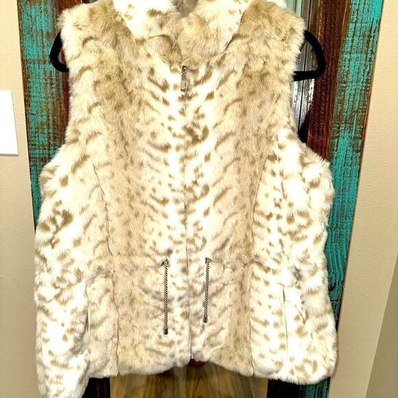 COLDWATER CREEK BRAND LEOPARD VEST - Picture 1 of 6